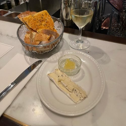 DELICATE BLUE CHEESE WITH WHISKY MARMALADE